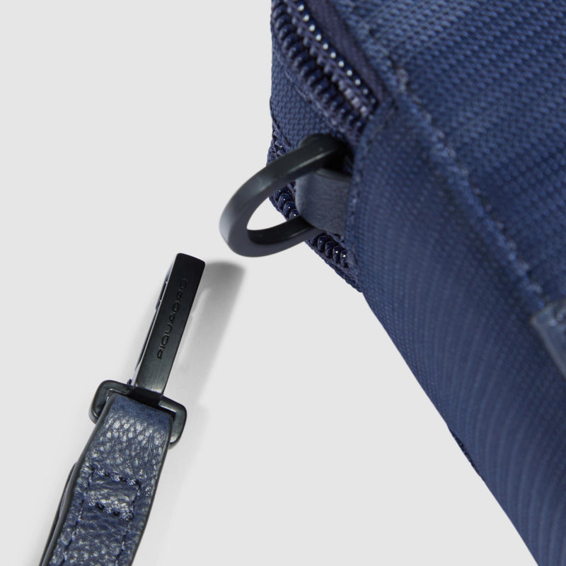Pochette Piquadro Uomo Polso Doppio Scomparto Tessuto Inserto Pelle Blu