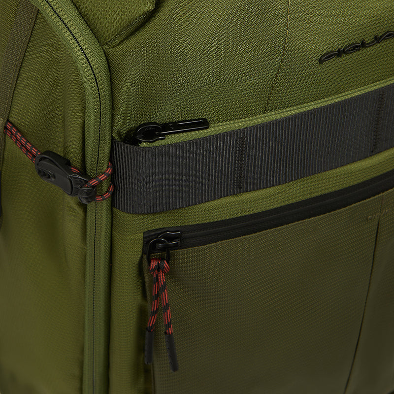 Zaini Piquadro Zaino Borsone Porta Pc Ipad Tre Tasche Frontali Tessuto Verde Inserti Neri