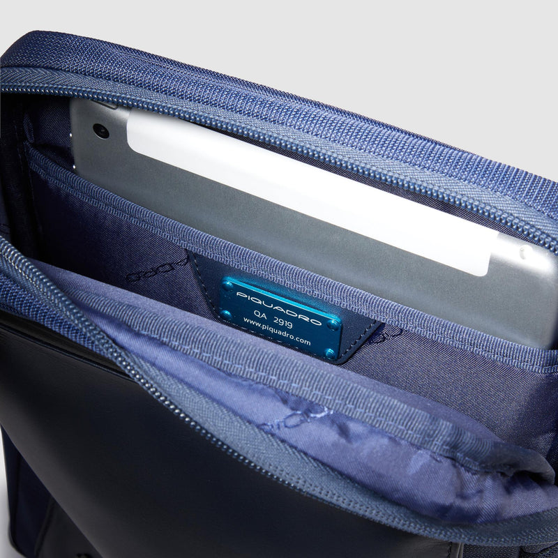 Borselli Piquadro Borsello Grande Porta Ipad Tasca Frontale Tessuto Inserto Pelle Blu