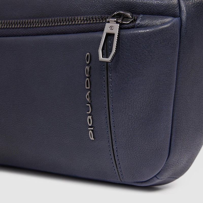 Marsupio Piquadro Con Tasca Frontale Pelle Martellata Blu