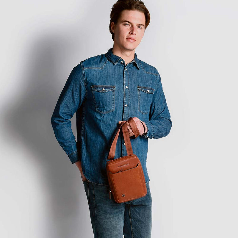 Borselli Piquadro Borsello Mini Porta Ipad In Pelle Cuoio Scuro