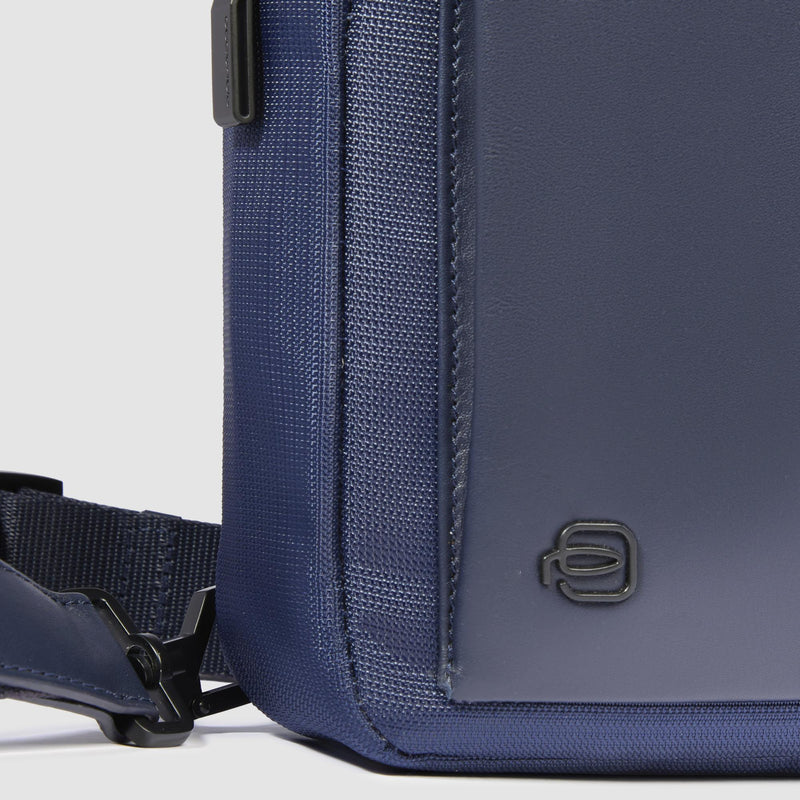 Borselli Piquadro Borsello Uomo Porta Ipad Tasca Frontale Tessuto Inserto Pelle Blu