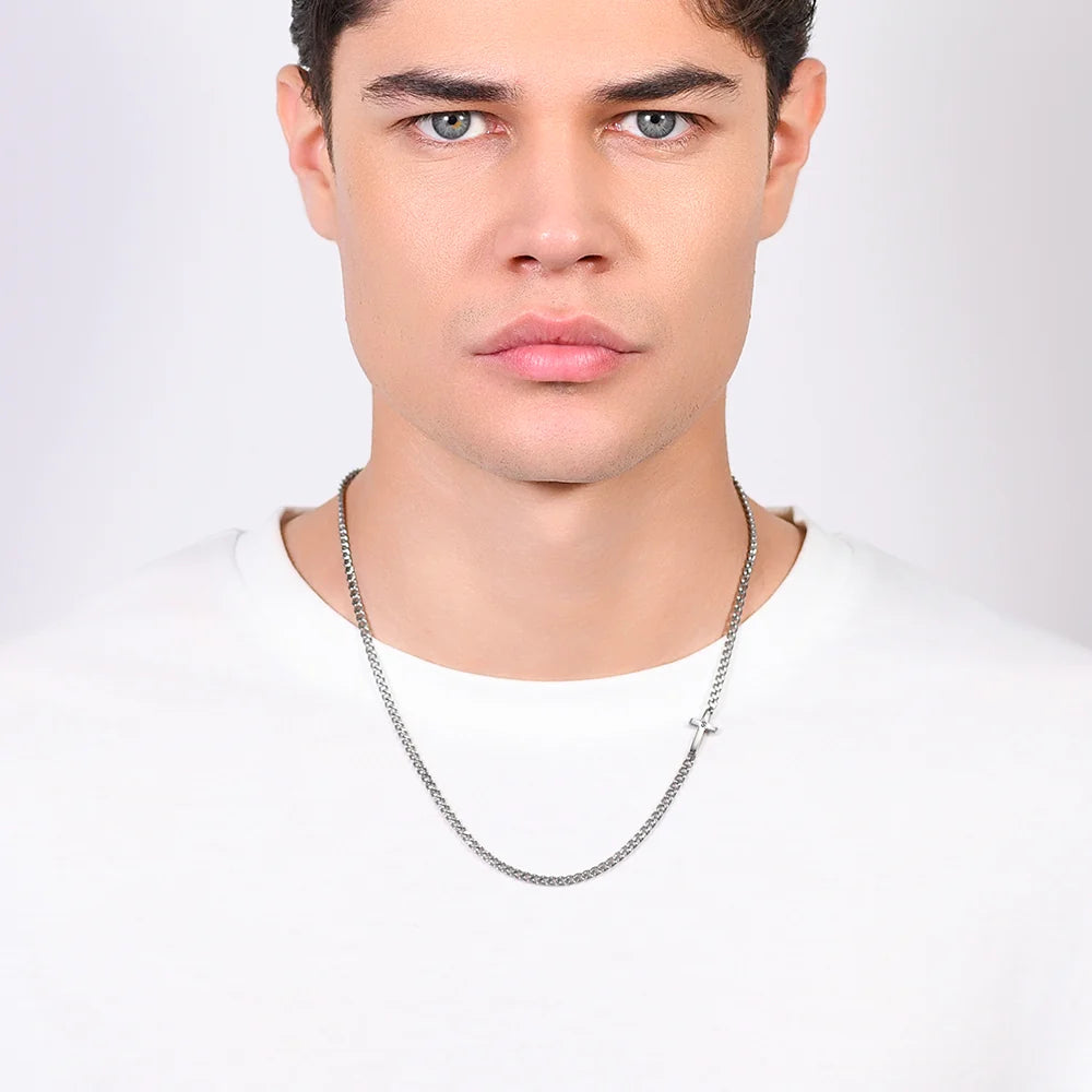 Collana Uomo Luca Barra Acciaio Catena Grumetta Con Croce Laterale e Cristallo Nero