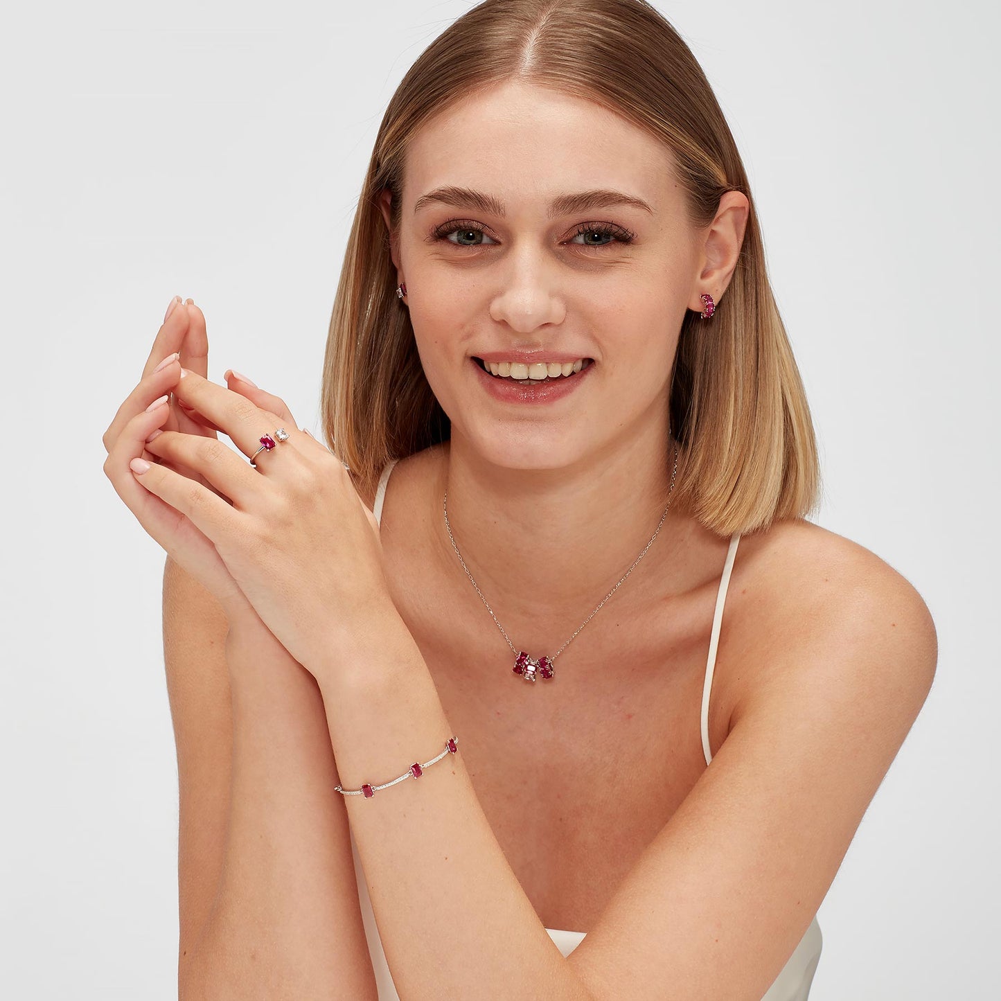 Monorecchino Brosway Passion Ruby In Argento Con Zircone Fucsia