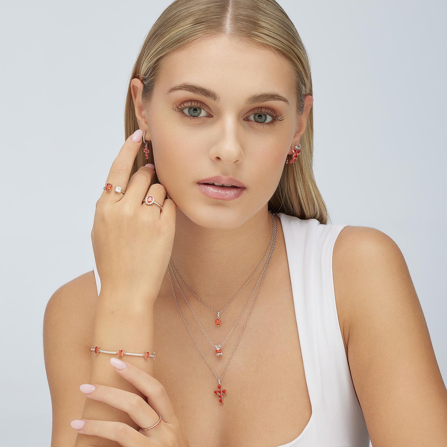 Monorecchino Brosway Vitamin Orange In Argento Con Zirconi Arancioni e Bianchi