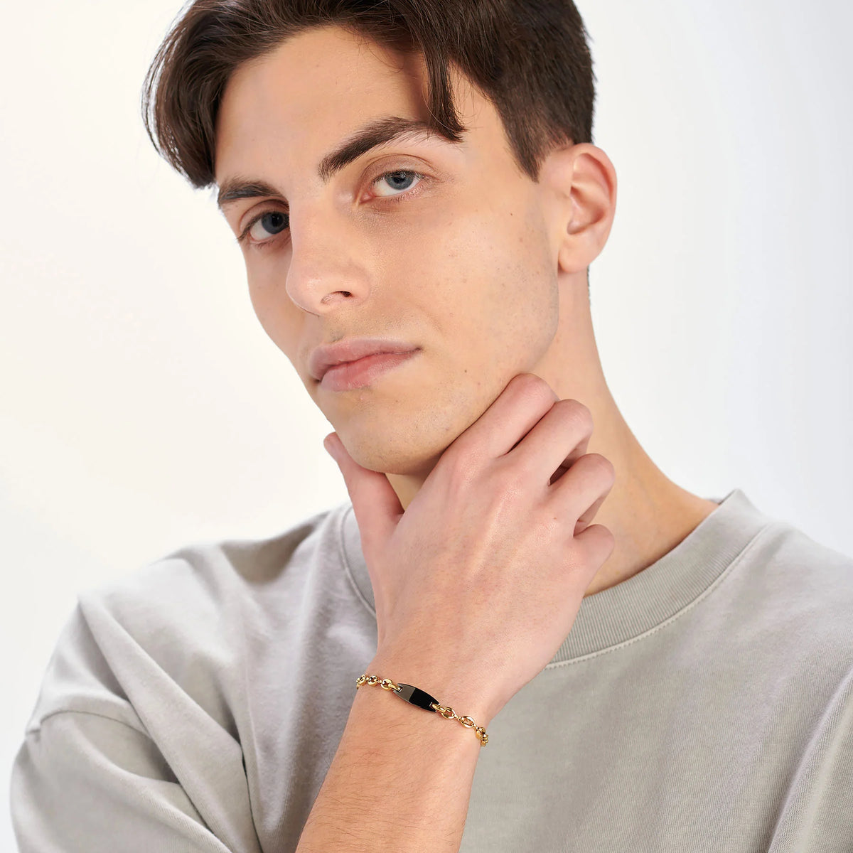Bracciale Uomo Sagapò Titan Pvd Oro Catena Maglia Marinara Piastrina Centrale Nero