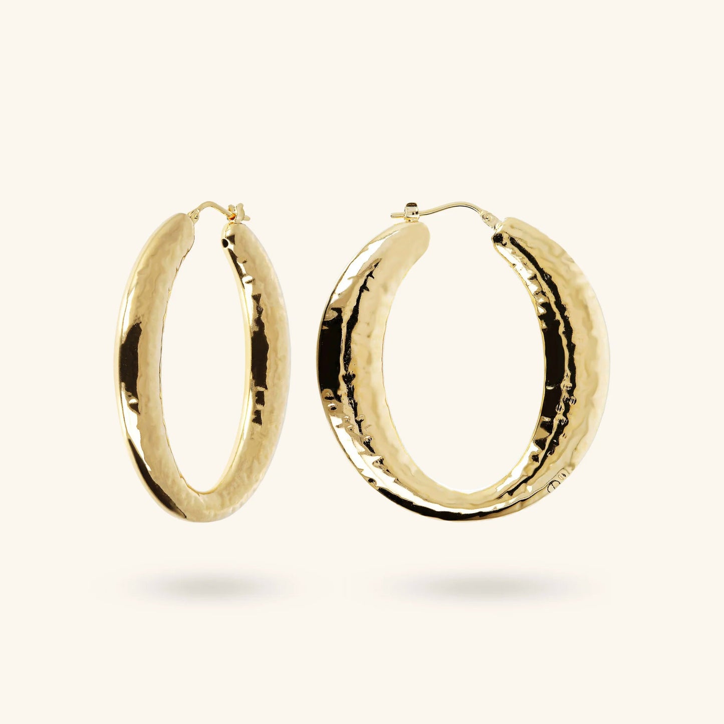 Orecchini a Cerchio Etrusca Ovali Martellati Lega Golden Placcata Oro 18 kt