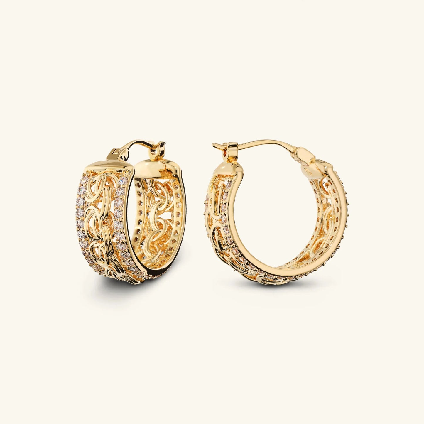 Orecchini a Cerchio Etrusca Catena Bizantina con Pavé di Cubic Zirconia Lega Golden Placcata Oro 18 kt