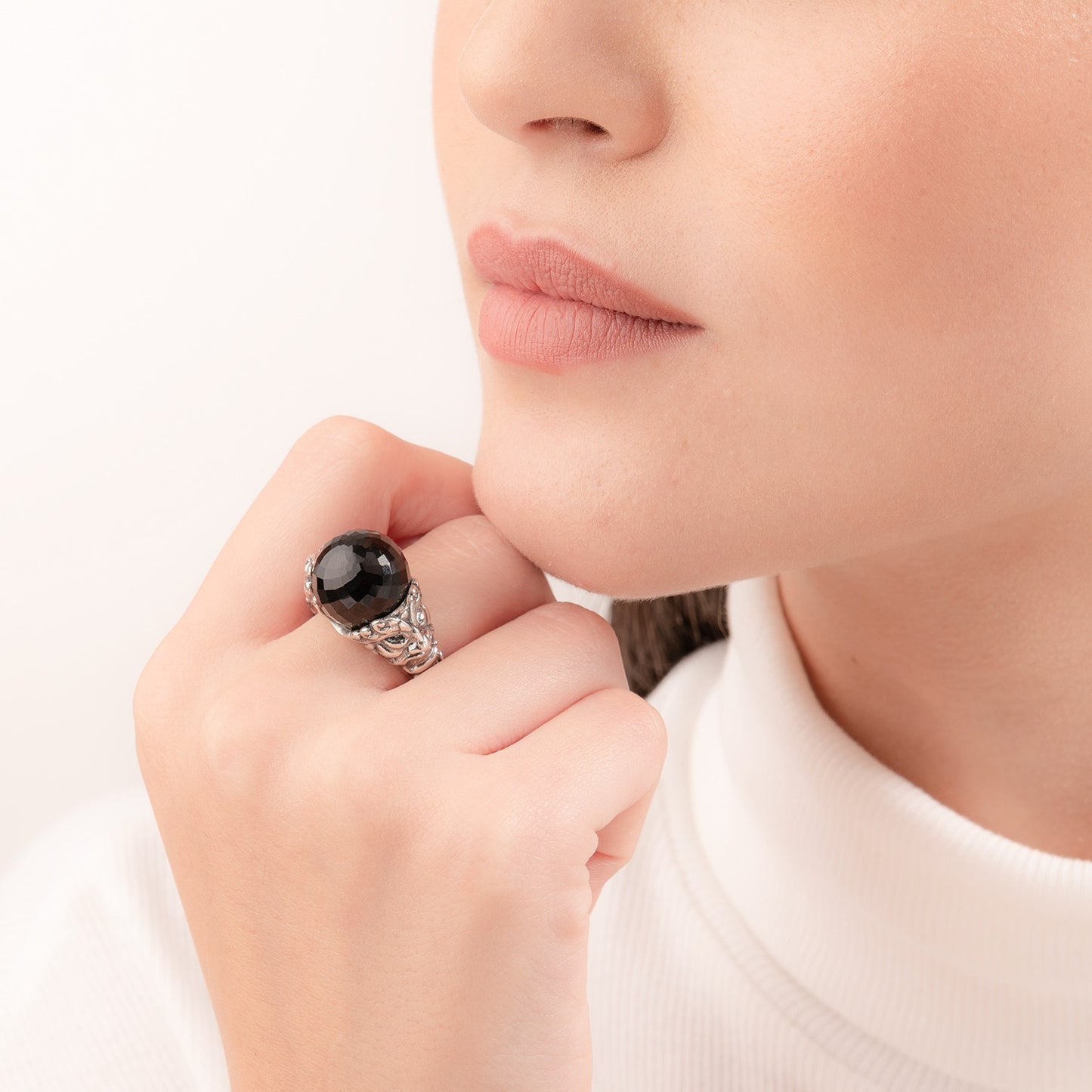 Anello Gerardo Sacco Maschere in Argento Maschere Apotropaiche Sfera Sfaccettata Onice