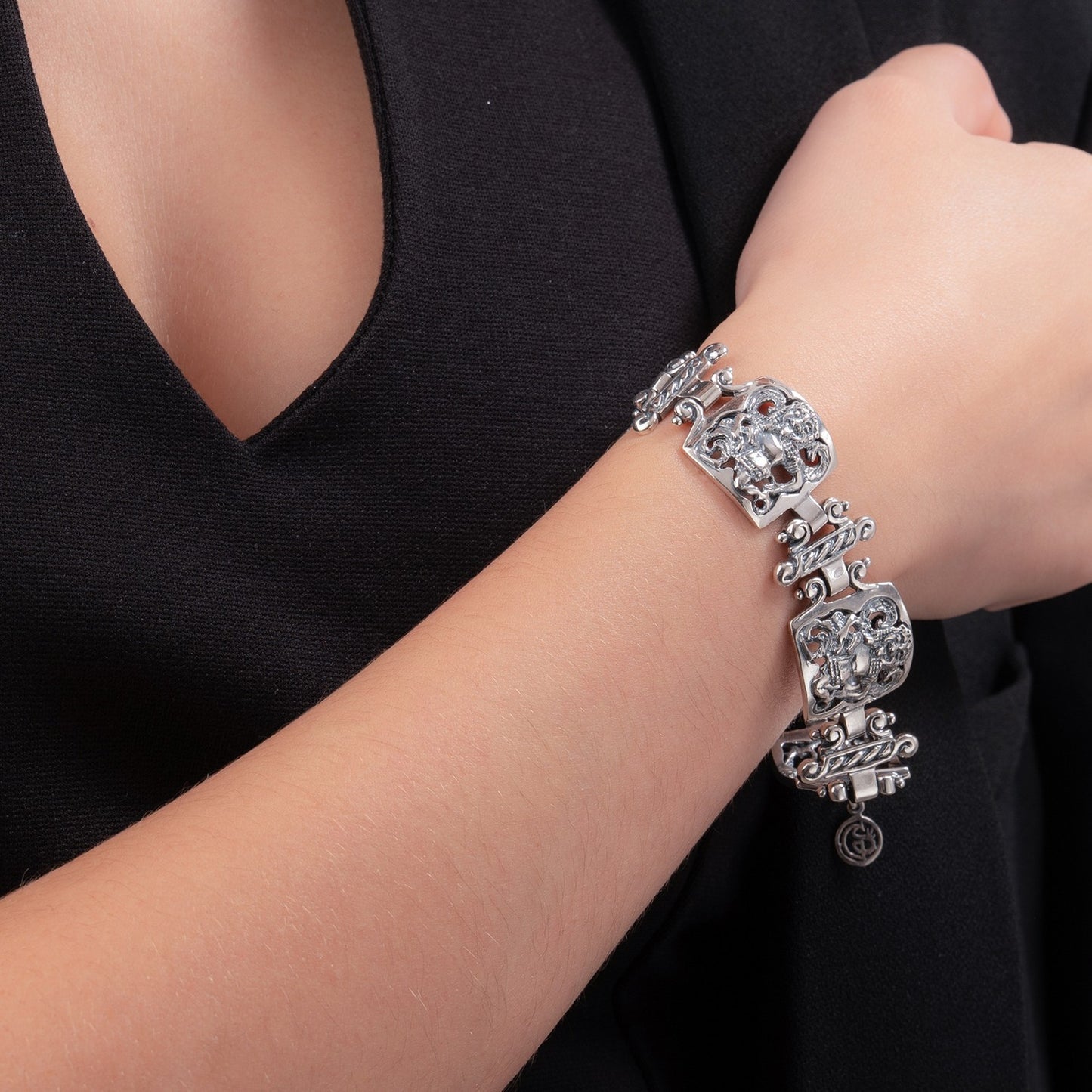 Bracciale Gerardo Sacco Maschere in Argento Volto Gorgone Siracusa