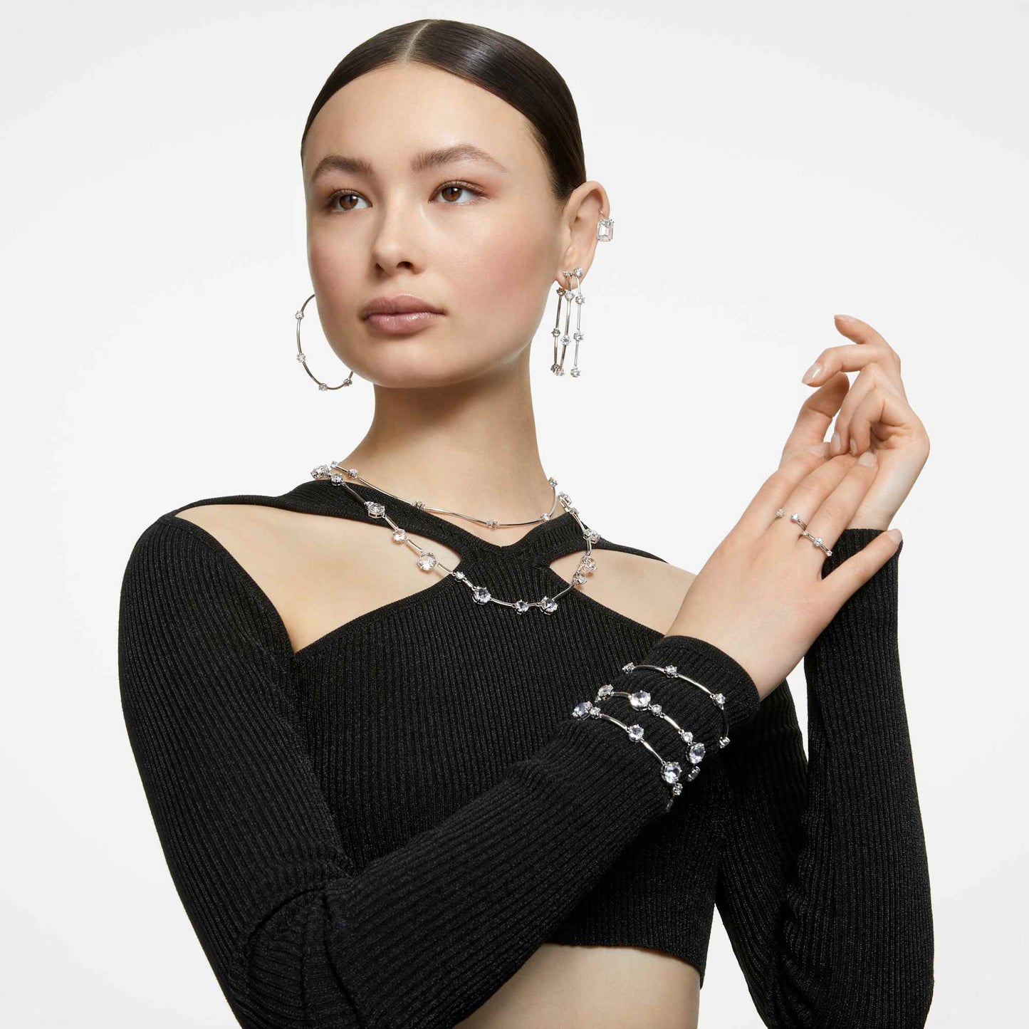 Bracciale rigido Swarovski Constella Taglio tondo, Bianco, Placcato rodio