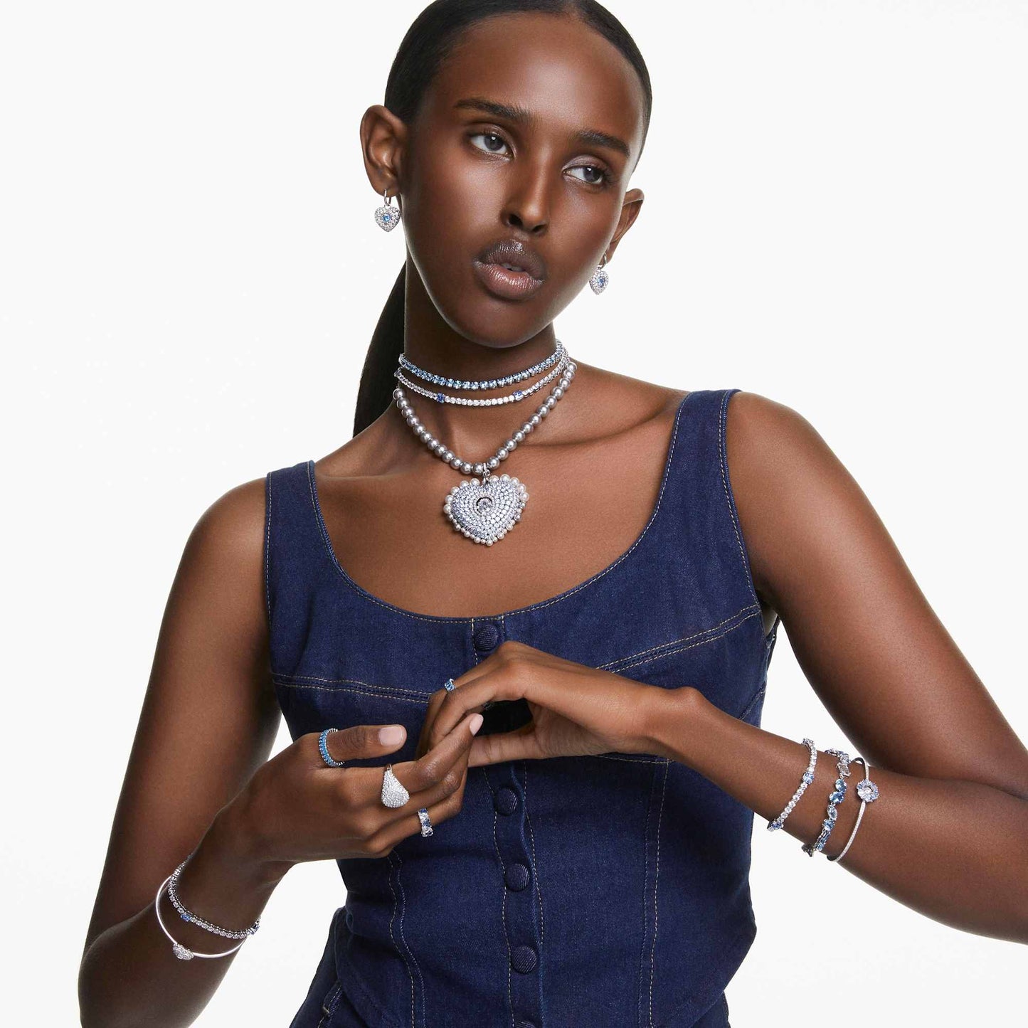 Bracciale rigido Swarovski Idyllia Cuore, Bianco, Placcato rodio