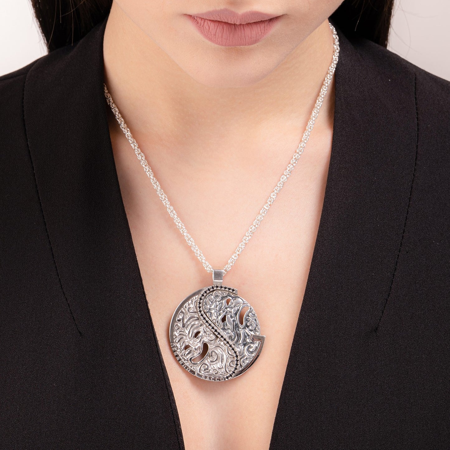 Pendente Gerardo Sacco Maschere Ciondolo Tondo in Argento Zirconi Neri