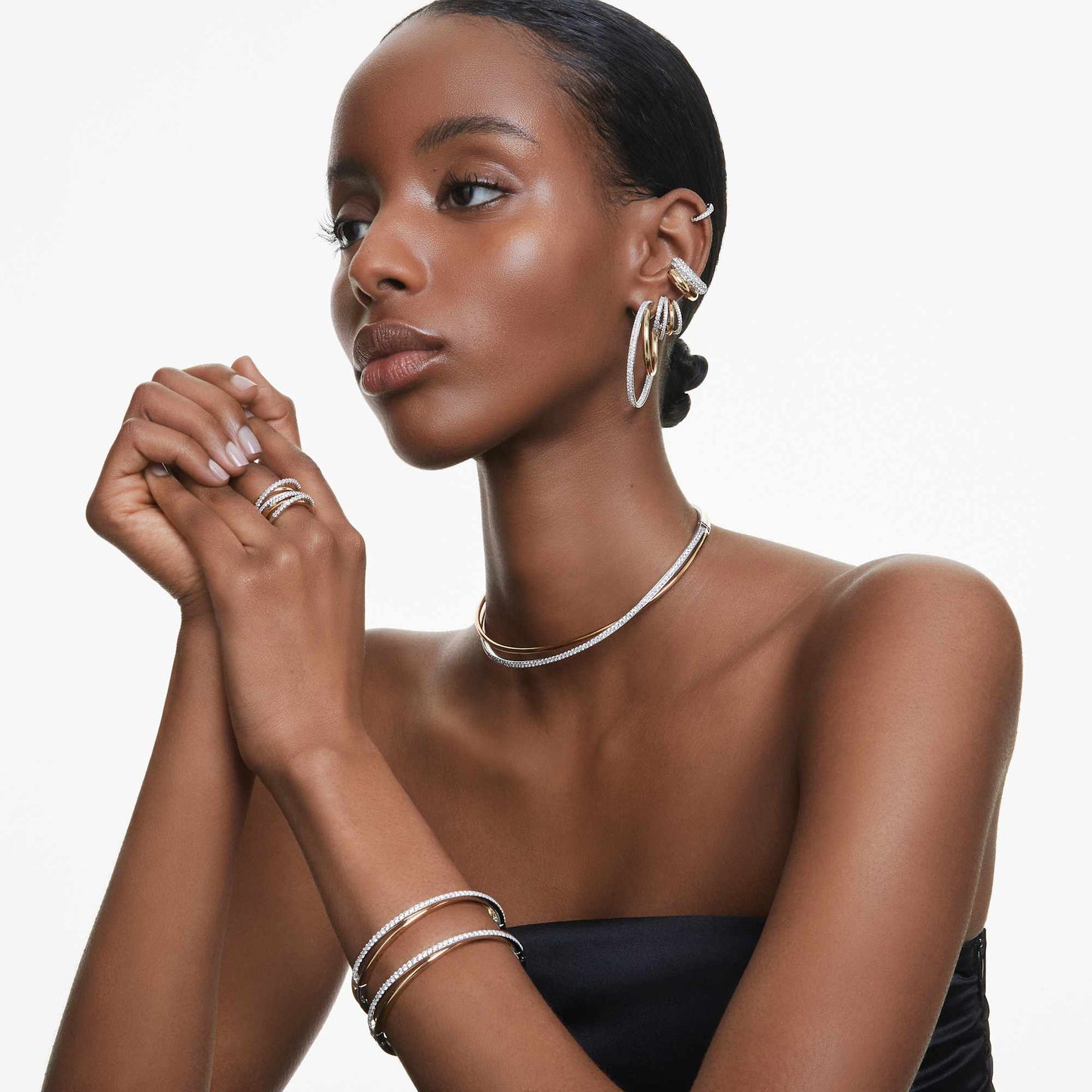 Orecchini a cerchio Swarovski Hyperbola Taglio misto, Mini, Bianchi, Mix di finiture