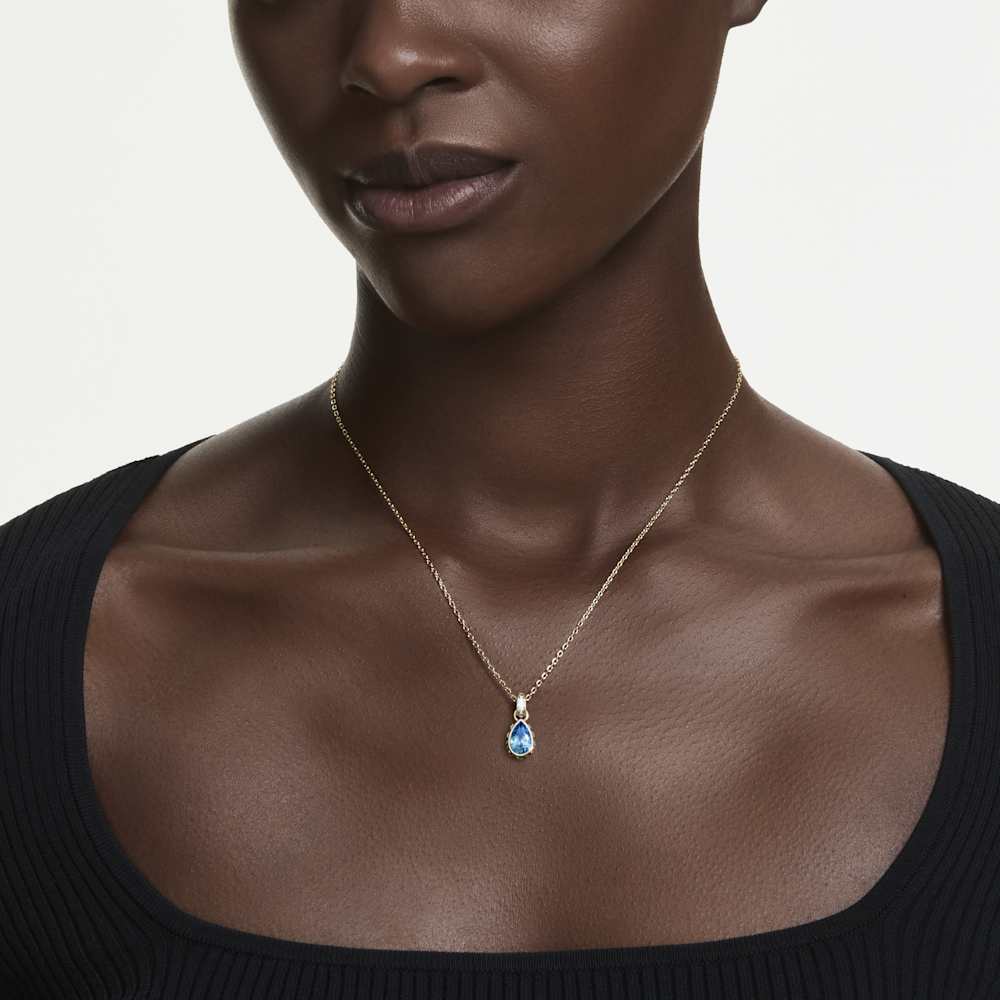 Collana con Pendente Swarovski Chroma, Taglio Pear, Blu, Finitura oro 18K
