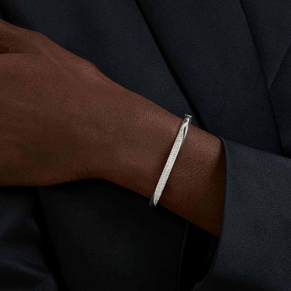 Bracciale rigido Swarovski Classica, Taglio Round, Bianco, Argento Sterling - Misura M
