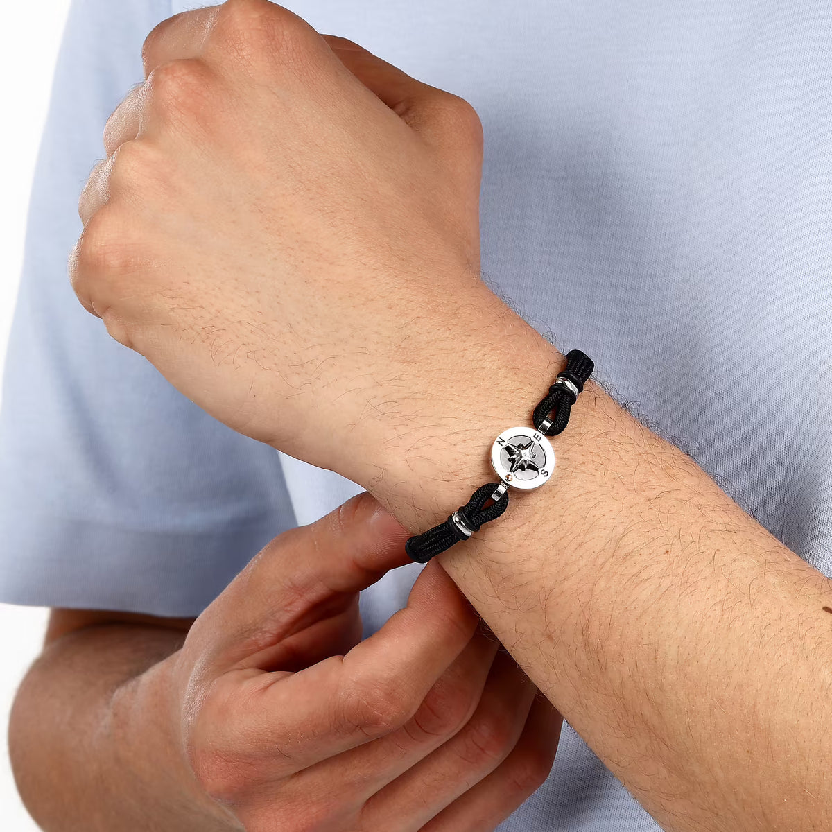 Bracciale Uomo Sector Marine Acciaio Cordino Nero Elementi e Centrale Rosa Dei Venti Texture Carbonio Punti Cardinali Smalto Pvd Oro