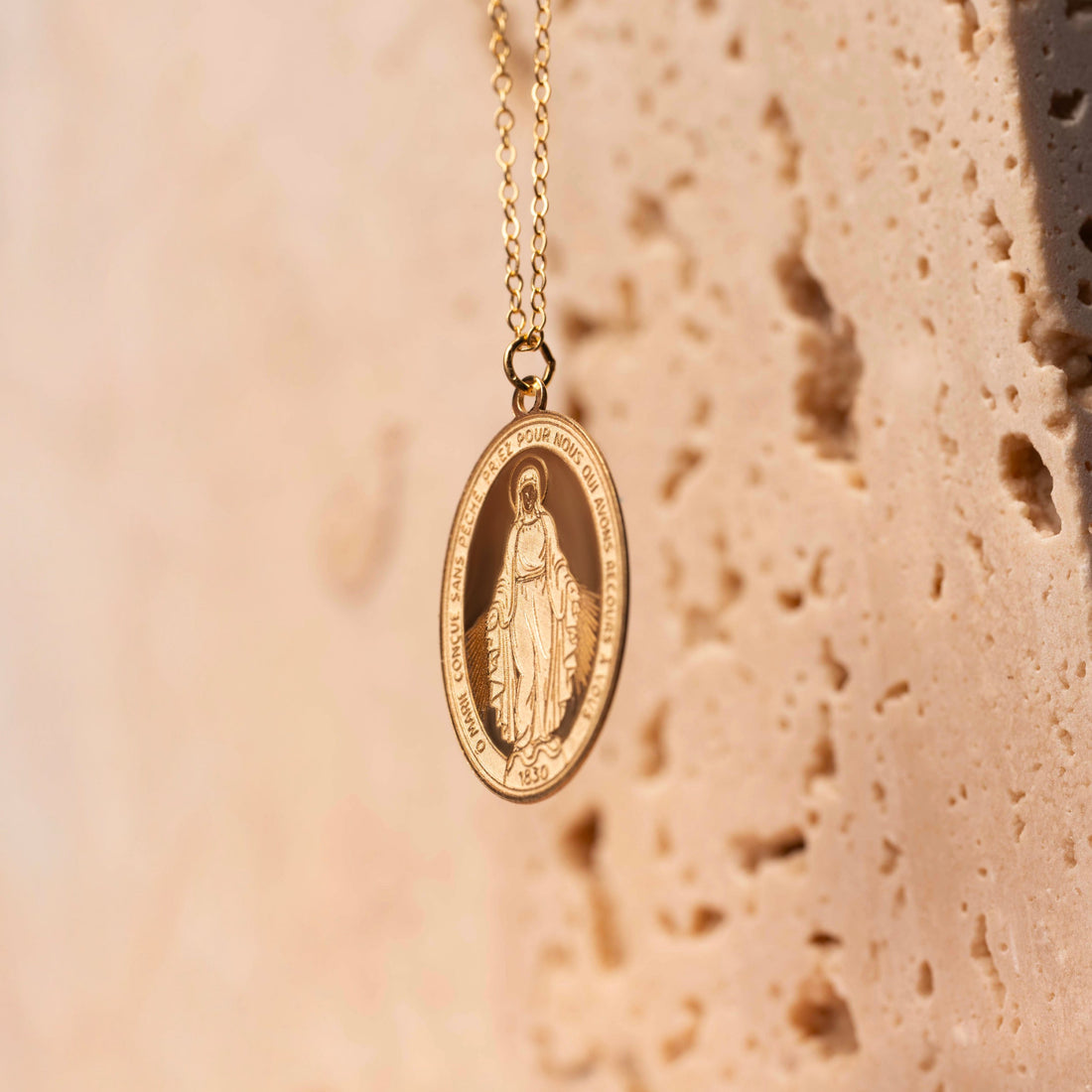 Collana Dana Gratia Oro Giallo 9 Kt Pendente Madonna Miracolosa