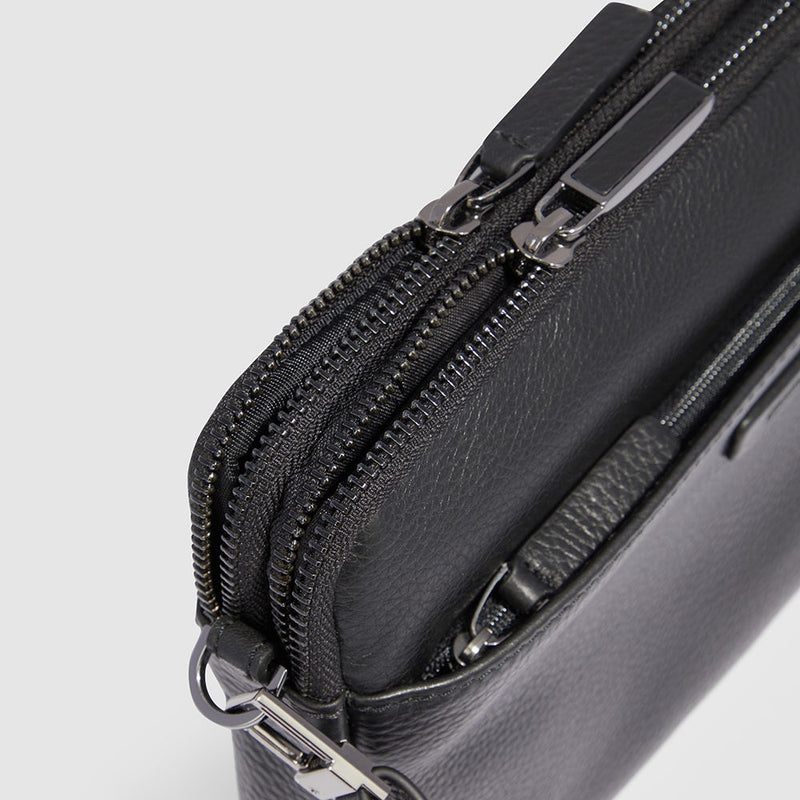Pochette Piquadro Uomo Da Polso Tre Scomparti Porta Ipad Mini Polsiera Removibile Pelle Martellata Blu