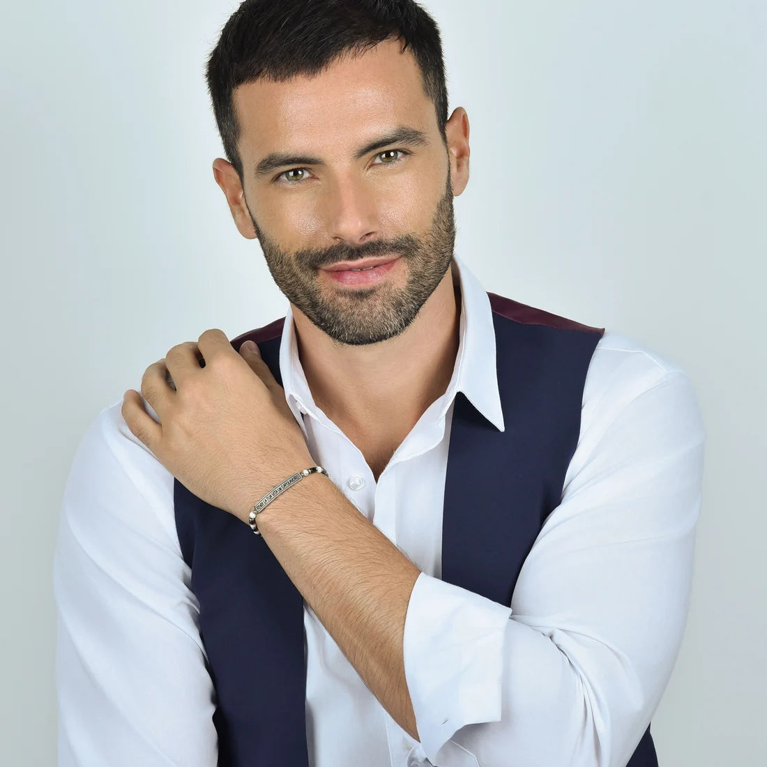 Bracciale Uomo Luca Barra Acciaio Pietre Bianche/Nere Piastrina Centrale Frase "Rendi La Tua Vita Un Capolavoro"