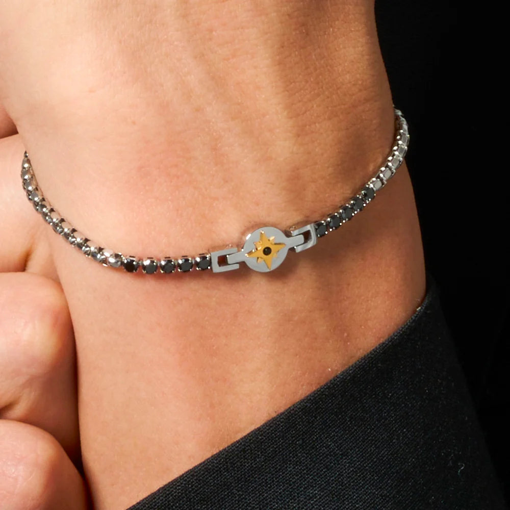 Bracciale Uomo Luca Barra Acciaio Centrale Cristalli Neri Elemento Tondo Rosa Dei Venti Pvd Oro