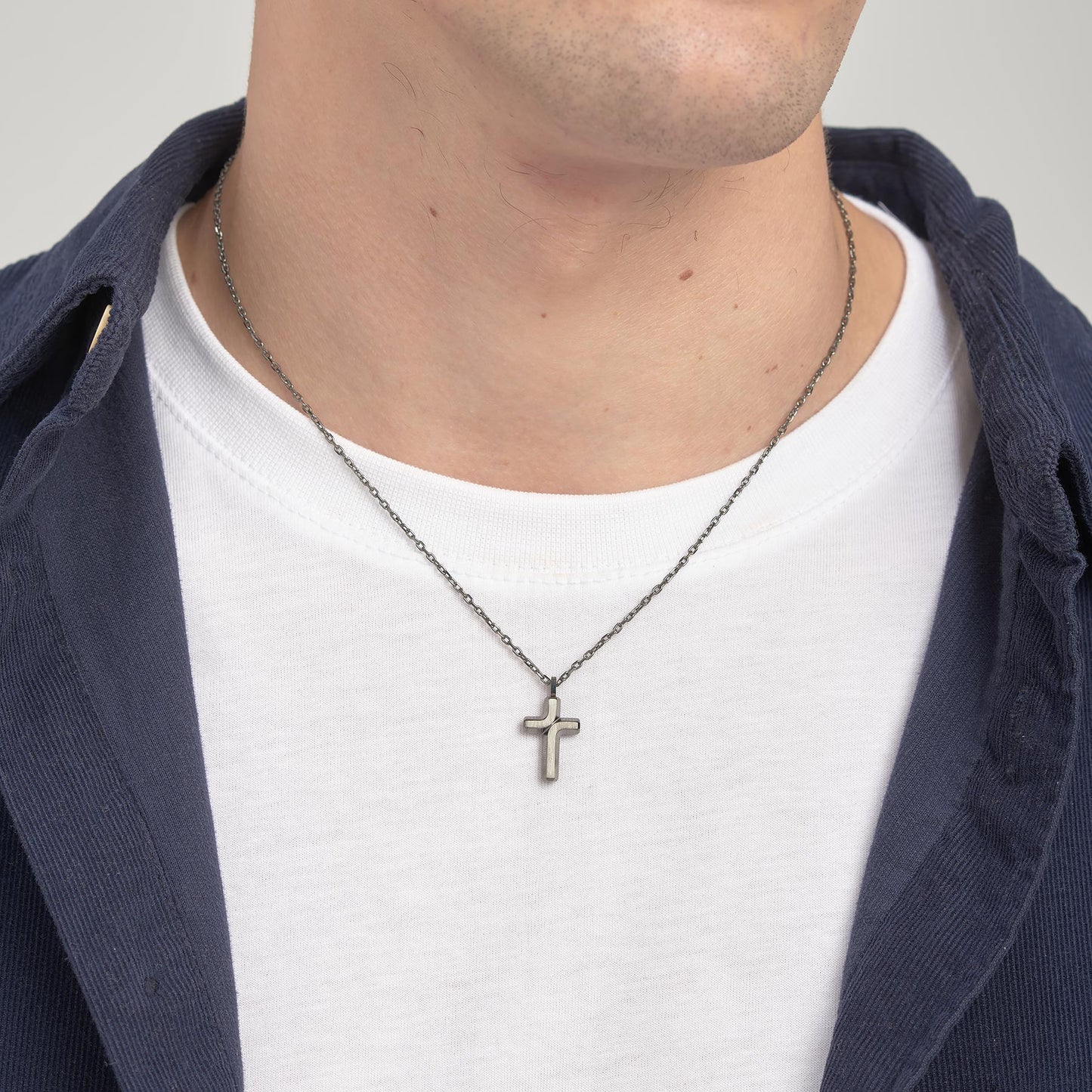 Collana Brosway Backliner Uomo Pvd Grigio Con Pendente Croce