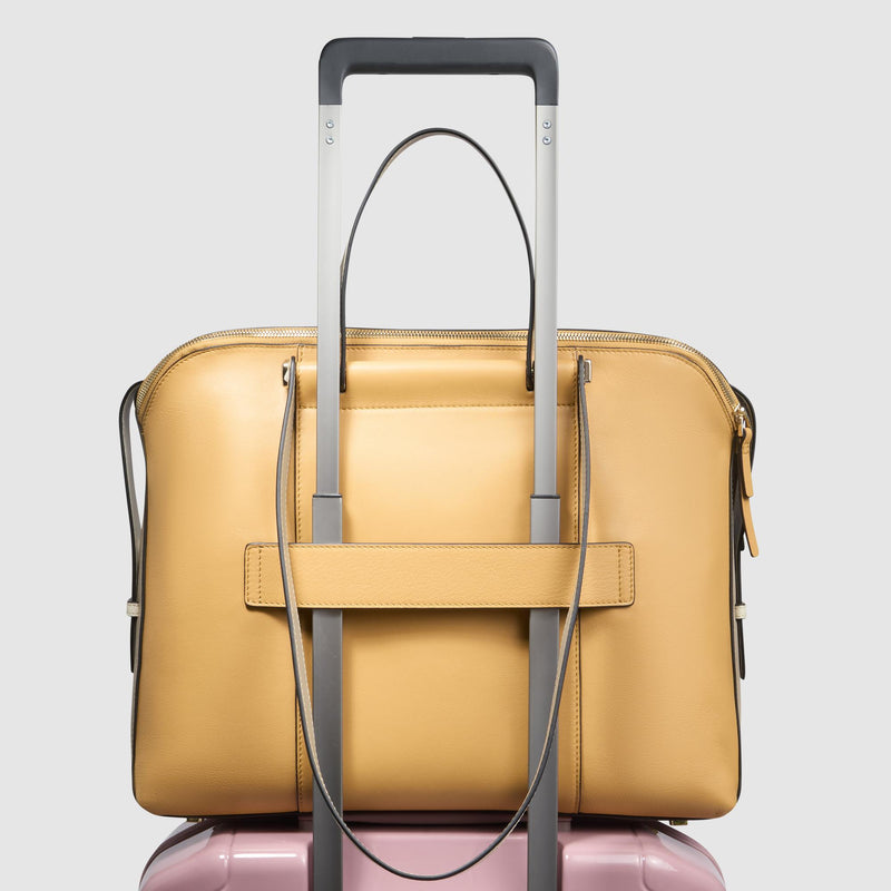 Borse Lavoro Piquadro Borsa Donna Porta Pc Ipad Quattro Manici Pelle Gialla Beige