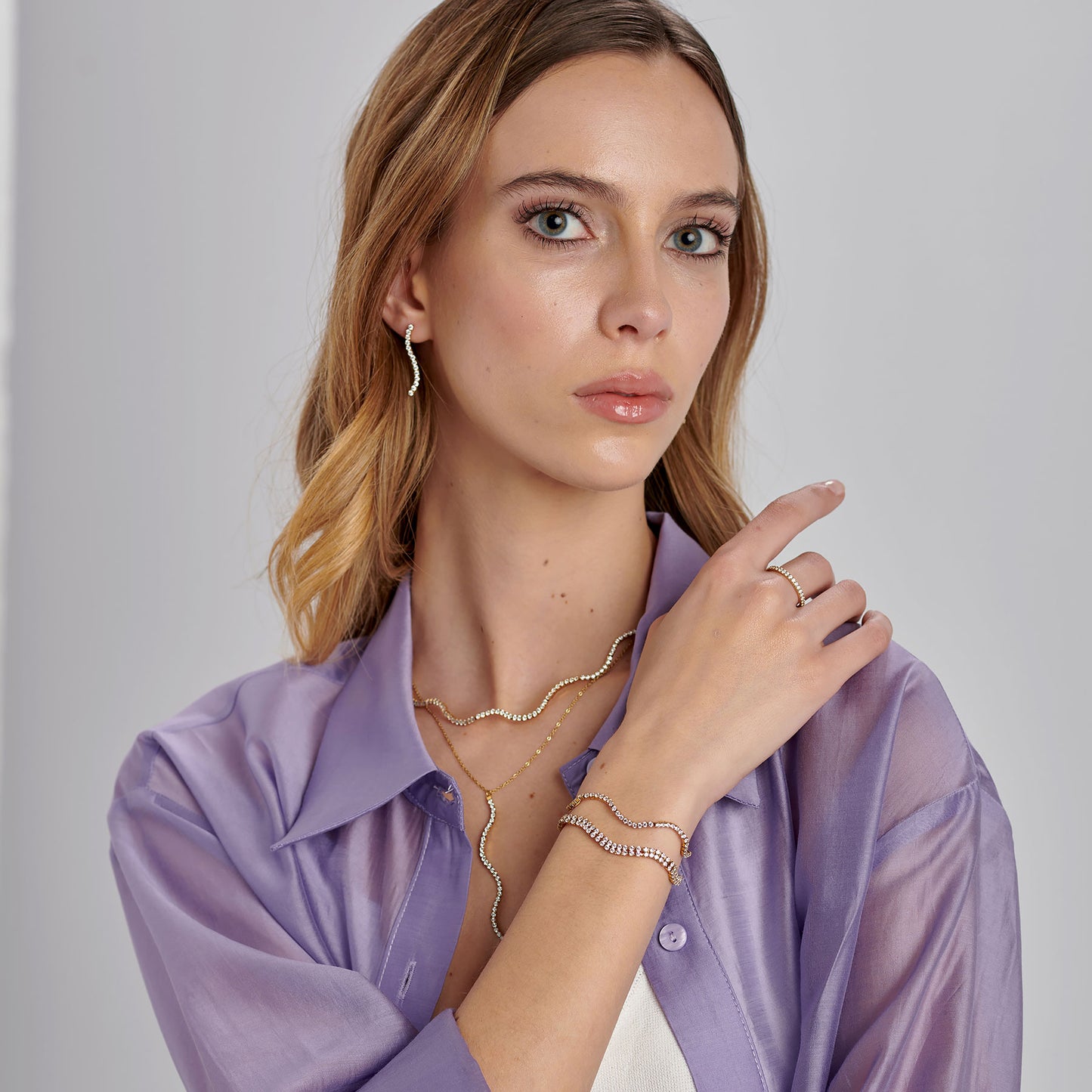 Orecchini Pendenti Brosway Desideri Pvd Oro Ondulati Cubic Zirconia