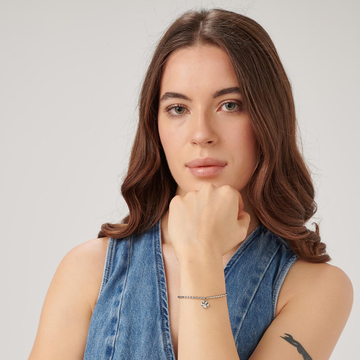 Bracciale Brosway Chakra Portafortuna In Acciaio Con Charm Quadrifoglio Cristallo