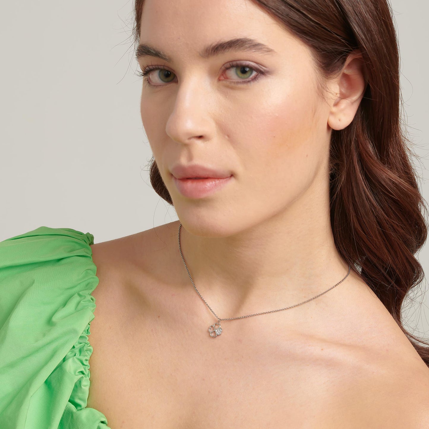 Collana Brosway Chakra Portafortuna In Acciaio Con Pendente Quadrifoglio Cristalli