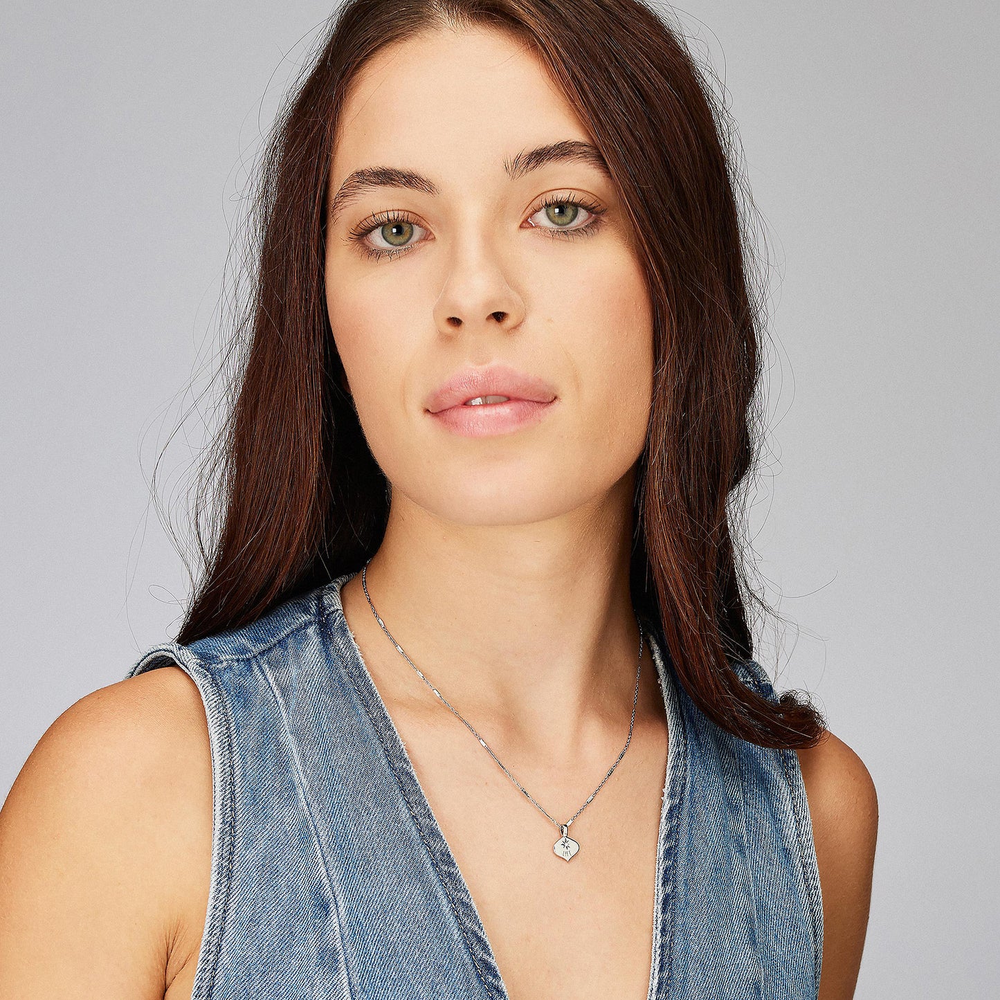 Collana Brosway Essential Acciaio Maglia Catena Elementi Rigidi Pendente Piastrina Scritta "Life" Incisa Cristallo