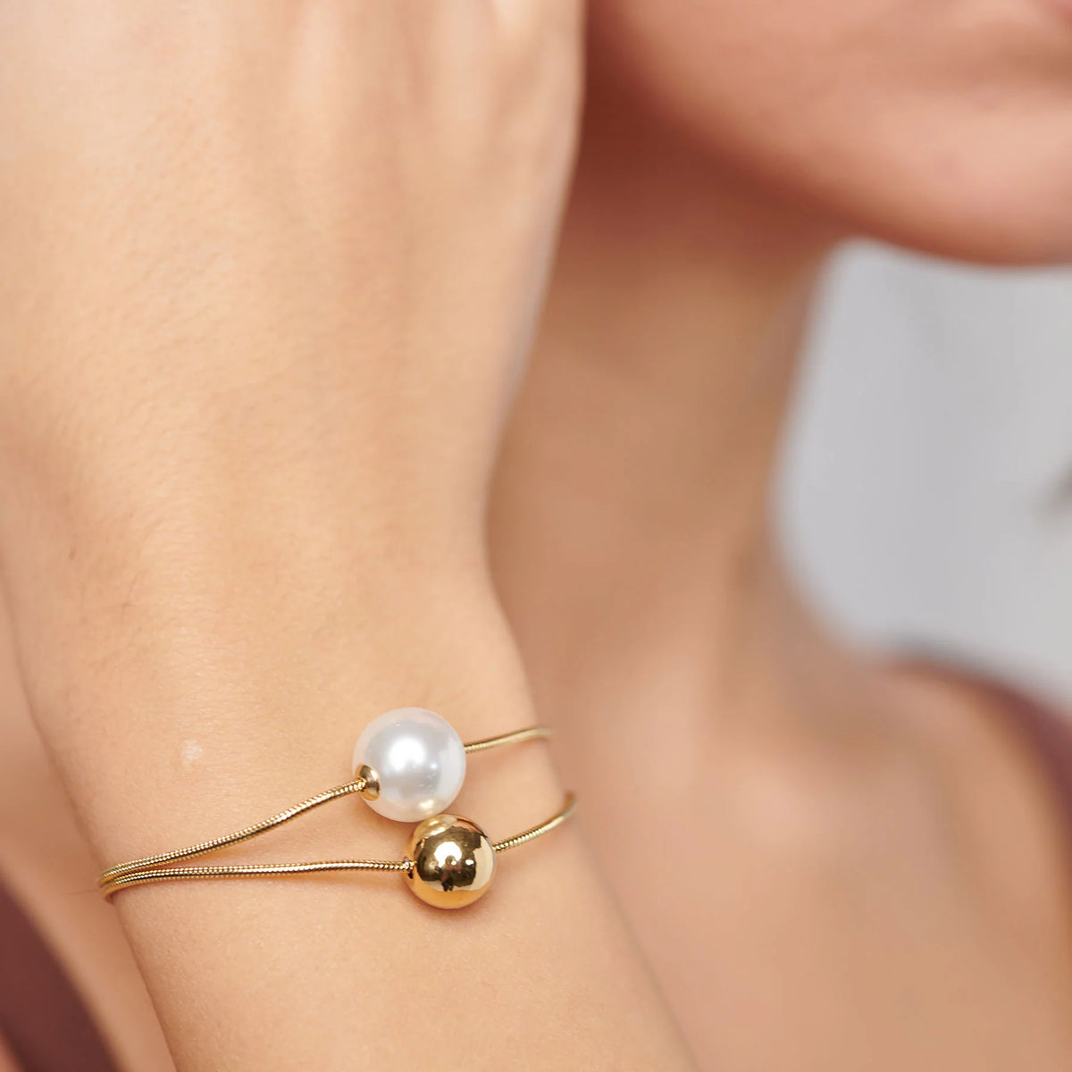 Bracciale a 2 Fili Brosway Perfect Coda Di Topo Pvd Oro Con Sfera E Perla