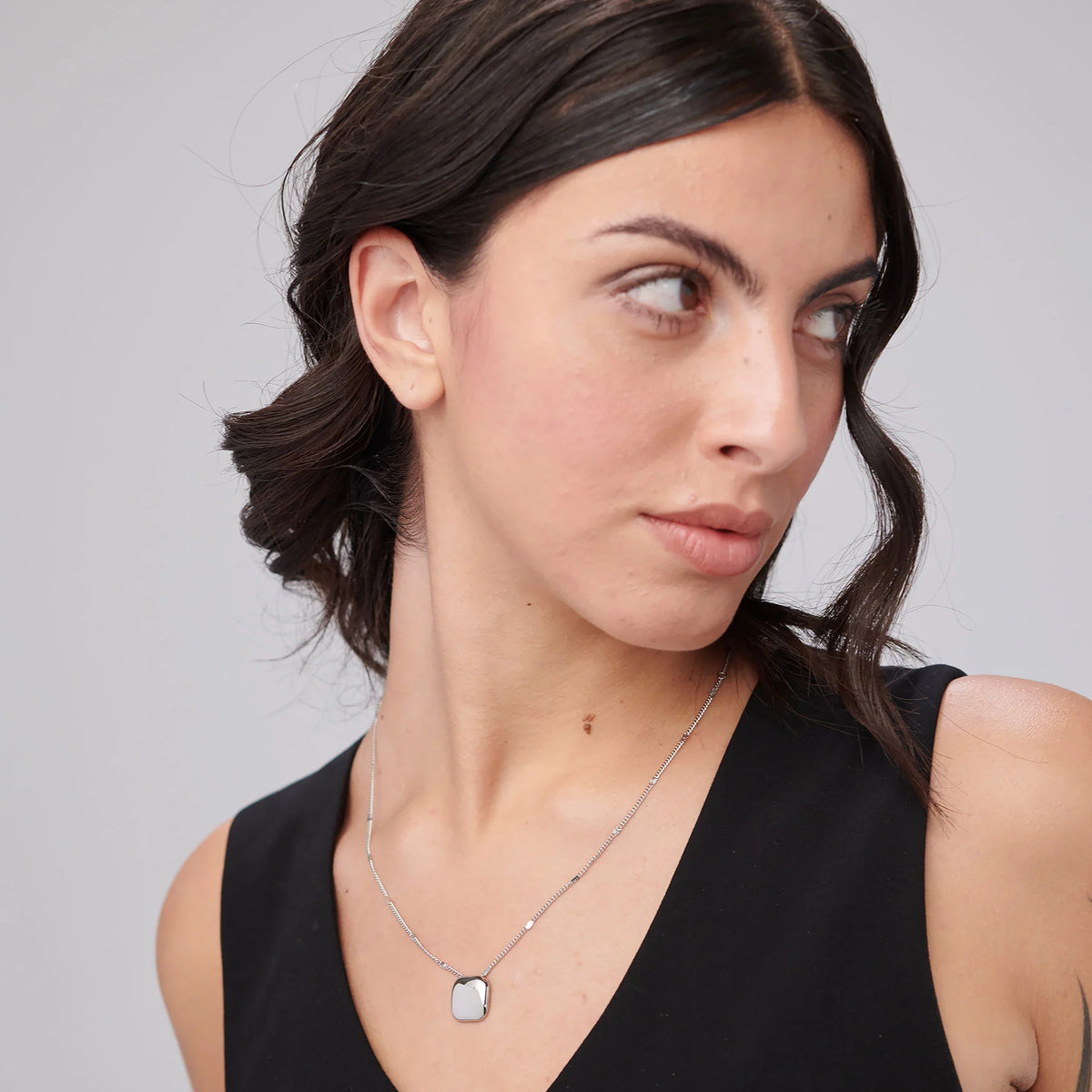 Collana Brosway Muse Acciaio Con Pendente Quadrato