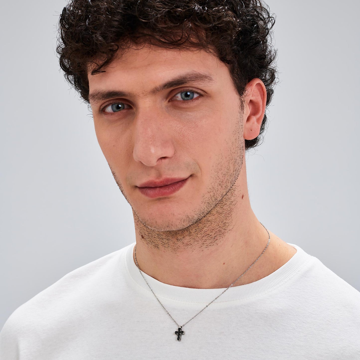Collana Uomo Brosway Avantgarde Acciaio Pendente Croce Cristalli Neri