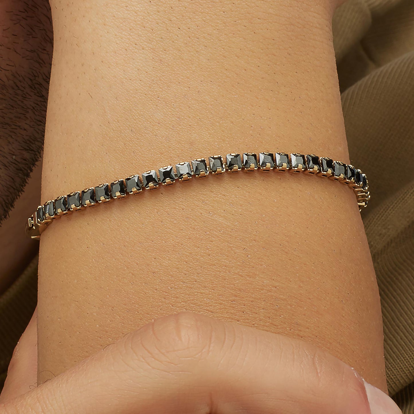 Bracciale Brosway Avantgarde Uomo Tennis Pvd Oro Con Cristalli Neri Quadrati