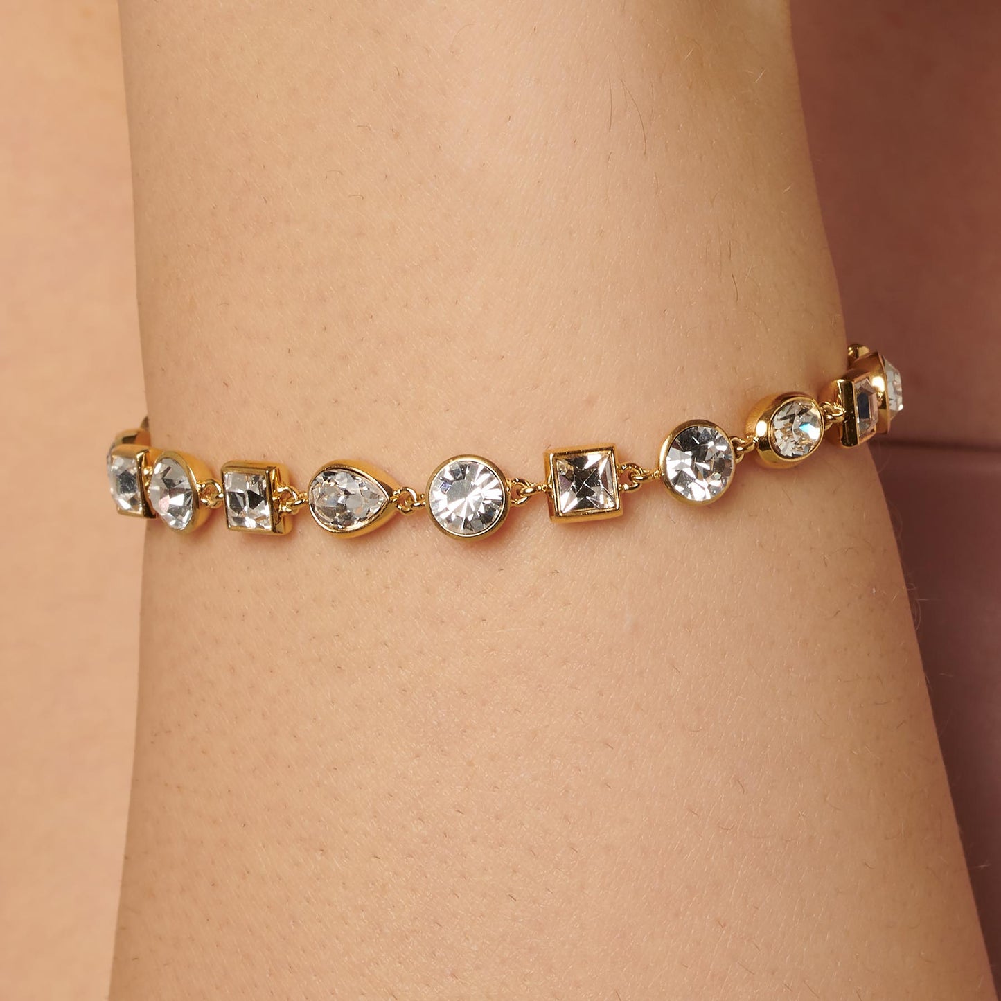 Bracciale Brosway Symphonia Pvd Oro Con Cristalli Tondi Quadrati Ovali Goccia