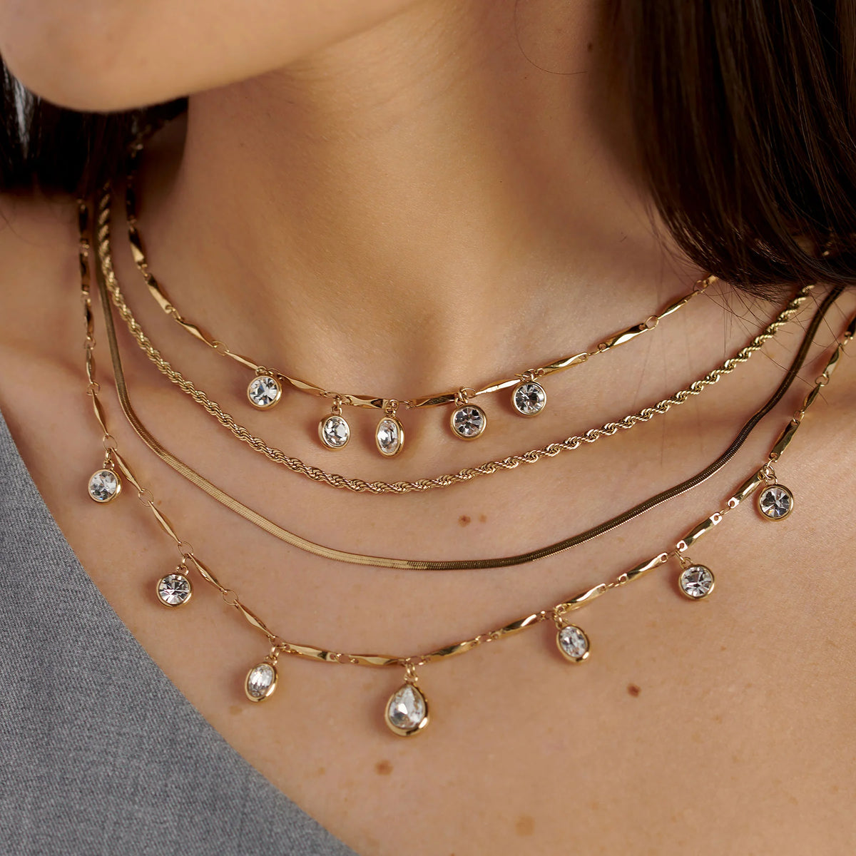 Collana Multifilo Brosway Symphonia Pvd Oro Con Pendenti Cristalli Ovali/Gocce/Tondi