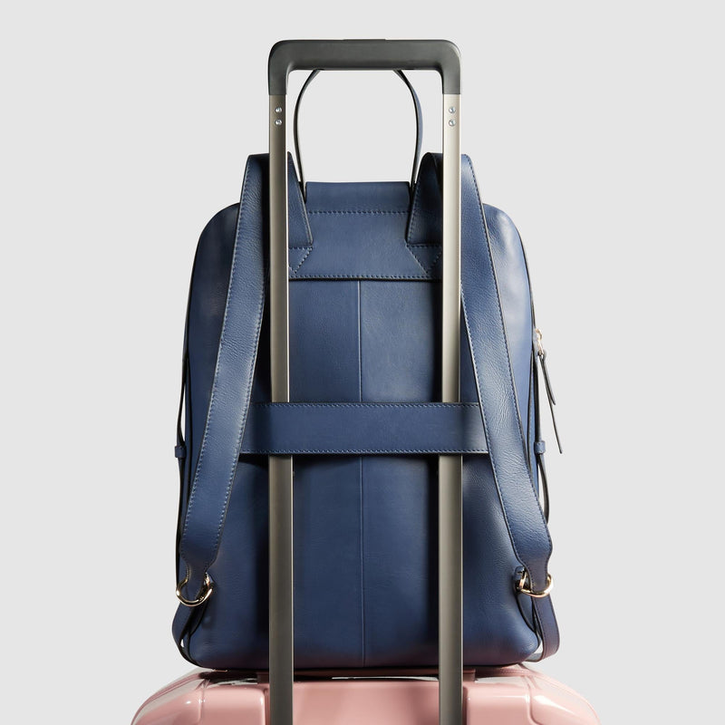 Zaino Piquadro Donna Porta Pc Ipad Tasca Frontale Pelle Blu Navy