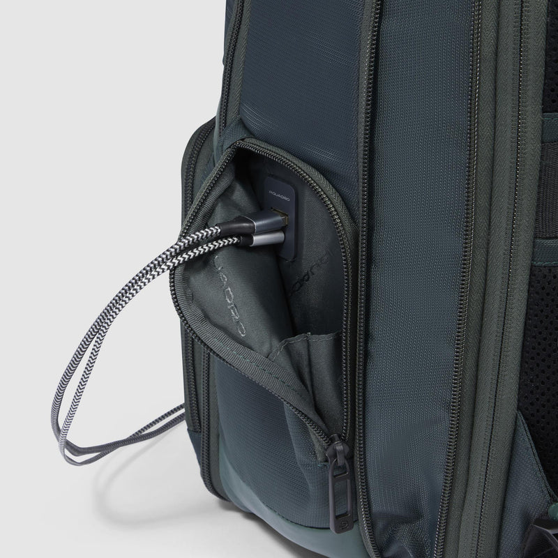 Zaini Piquadro Zaino Porta Pc Ipad Due Tasche Frontali Laterali Tessuto Inserti Pelle Verde Scuro