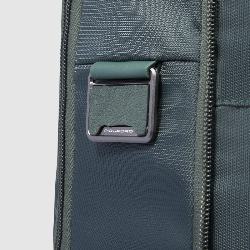 Zaini Piquadro Zaino Porta Pc Ipad Due Tasche Frontali Laterali Tessuto Inserti Pelle Verde Scuro