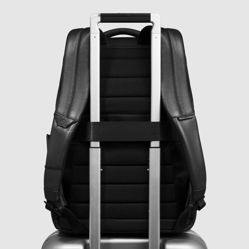 Zaino Piquadro Uomo Porta Pc Ipad Doppio Scomparto Tasche Frontali Laterali Pelle Nera