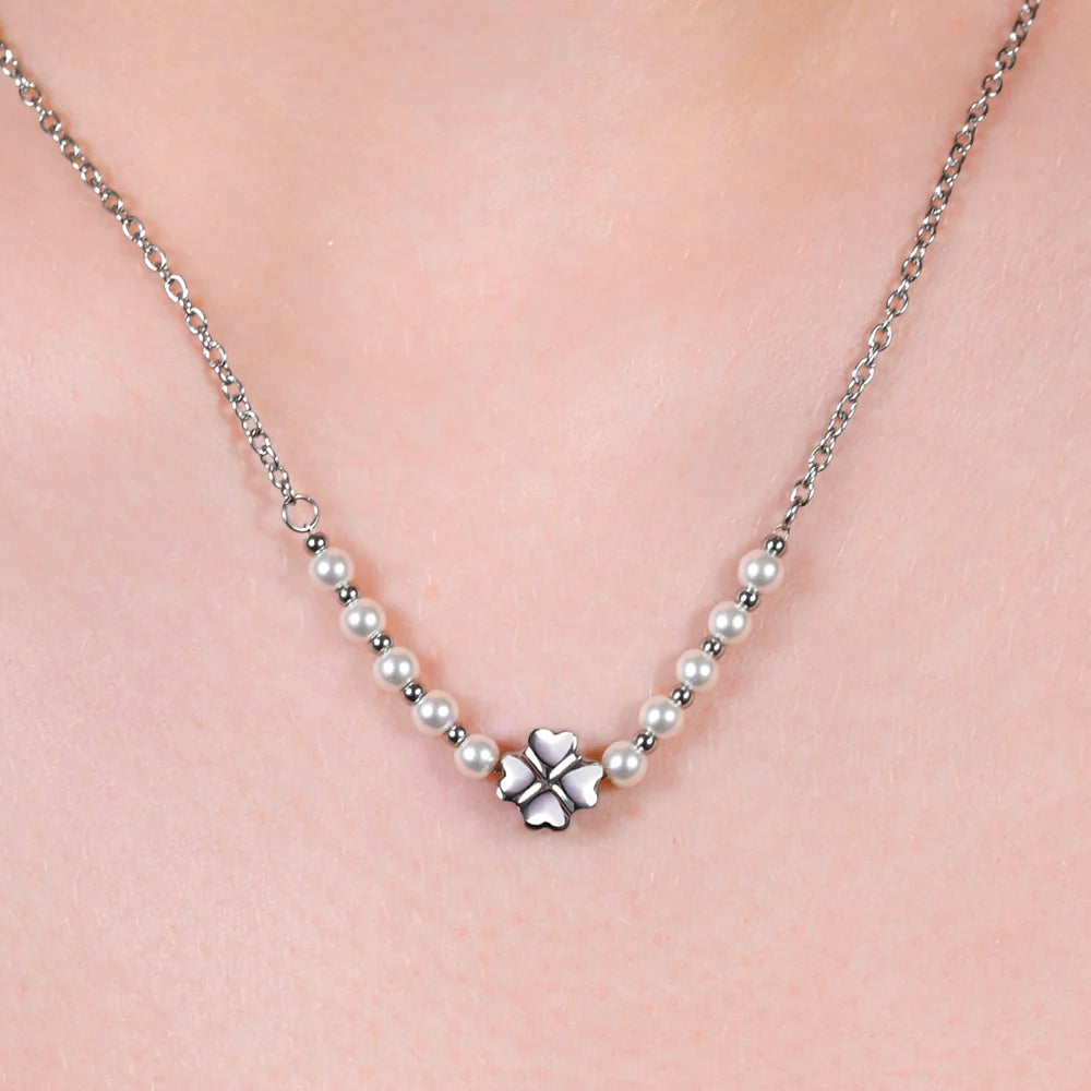 Collana Luca Barra Acciaio Maglia Catena Centrale Quadrifoglio Con Perle E Sfere Alternate