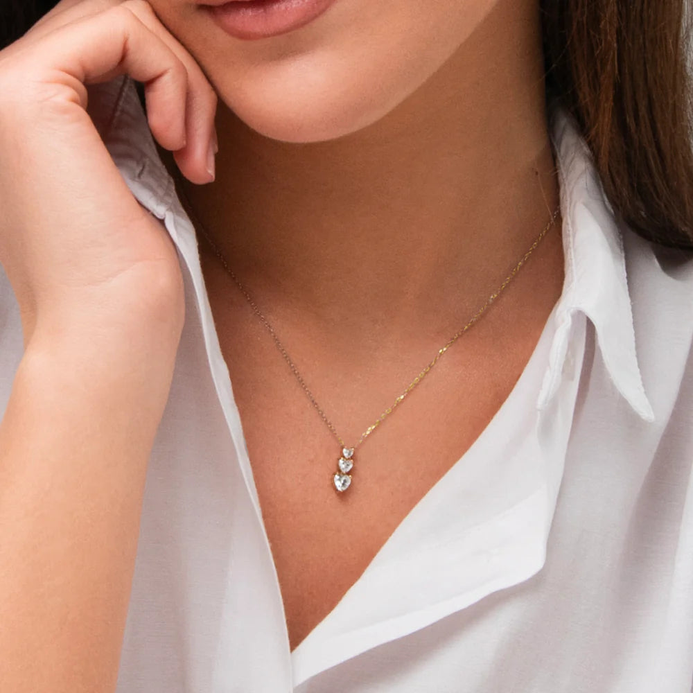 Collana Luca Barra Pvd Oro Pendente Trilogy Cristalli Cuore A Decrescere
