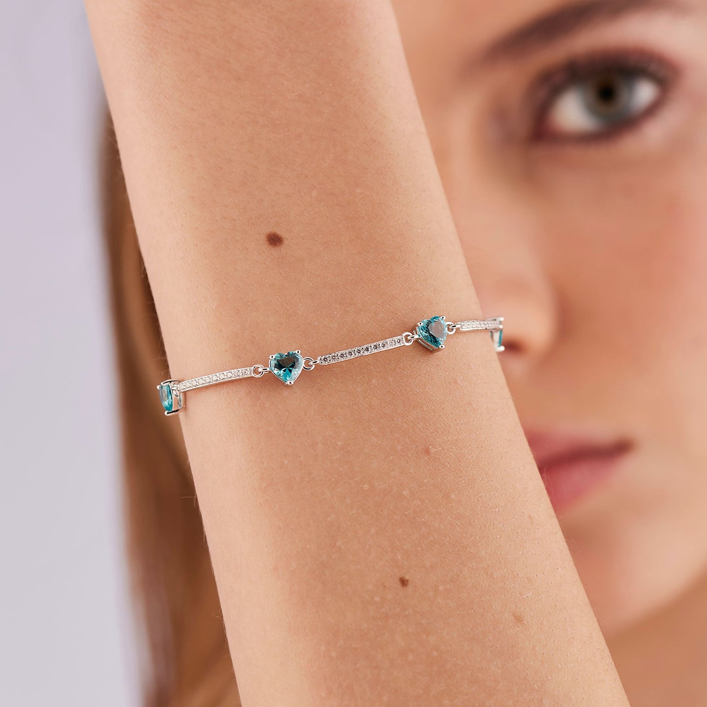 Bracciale Semirigido Brosway Fancy Argento Elementi Rigidi Alternati e Cuori Verde Acqua