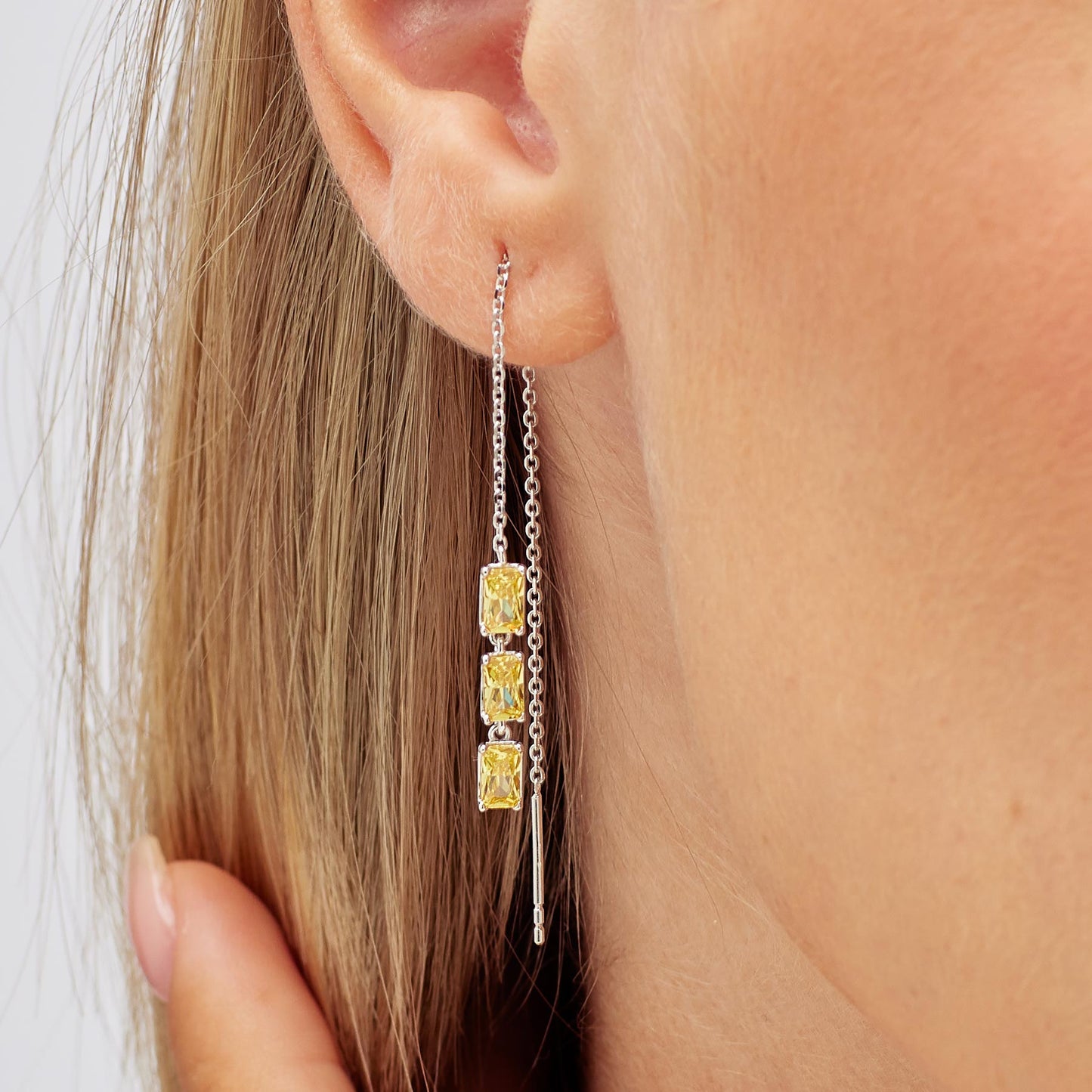 Monorecchino Brosway Energy Yellow Lungo A Filo Con Zirconi Gialli