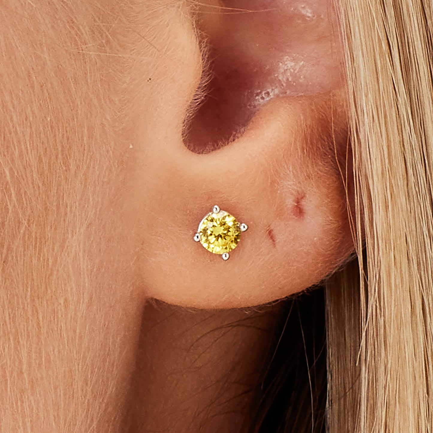Orecchini Brosway Energy Yellow Punti Luce In Argento Con Zircone Giallo