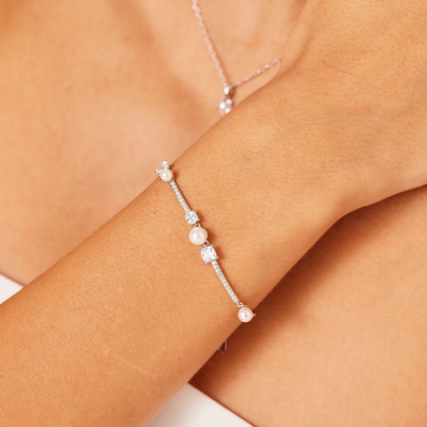 Bracciale Semirigido Brosway Fancy Argento Cubic Zirconia e Perle