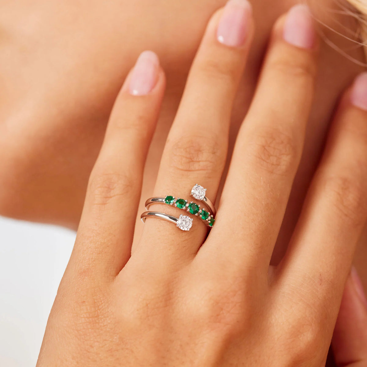 Anello Brosway Fancy Life Green Argento Contrariè Con Cubik Zirconia Colore Emerald/Bianchi - Misura 16