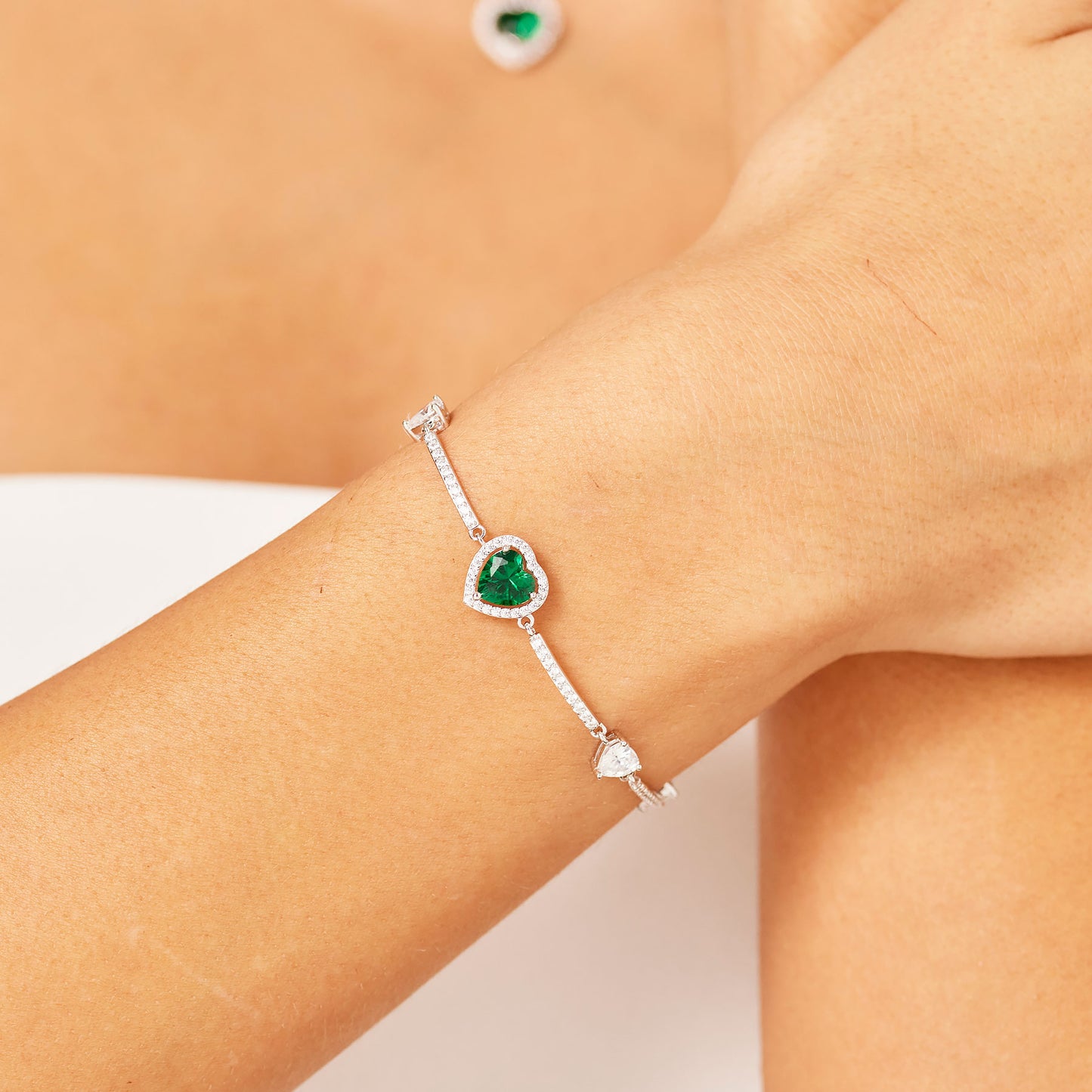 Bracciale Semirigido Brosway Fancy Life Green Argento Cubic Zirconia Centrale Cuore Verde