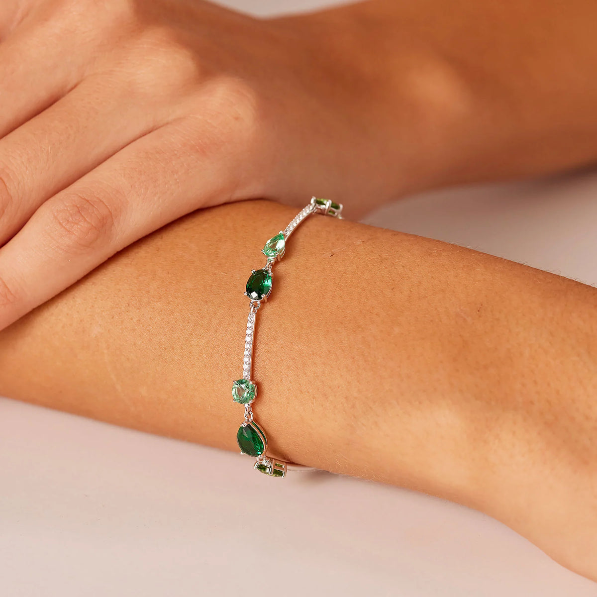 Bracciale Semirigido Brosway Fancy Life Green Argento Bacchettine Con Cubic Zirconia E Colore Emerald Chiaro/Scuro
